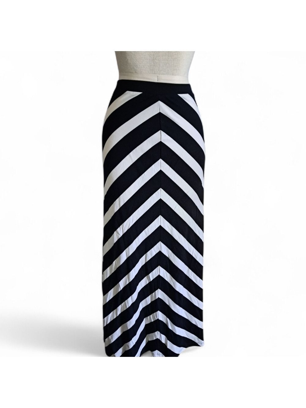 White House/Black Market Maxi Skirt Zig Zag Stretch Long Resort Beachy Light Lg